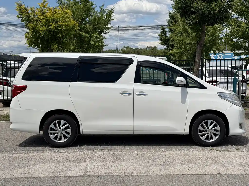 Toyota Alphard 2014 — фото 7