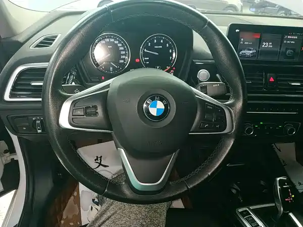 BMW 1 Series 2021