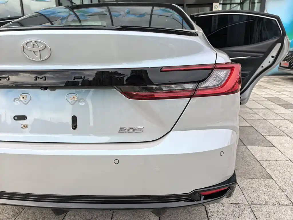 Toyota Camry 2024 — фото 11