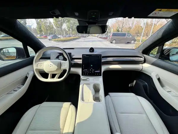 NIO ES6 2024