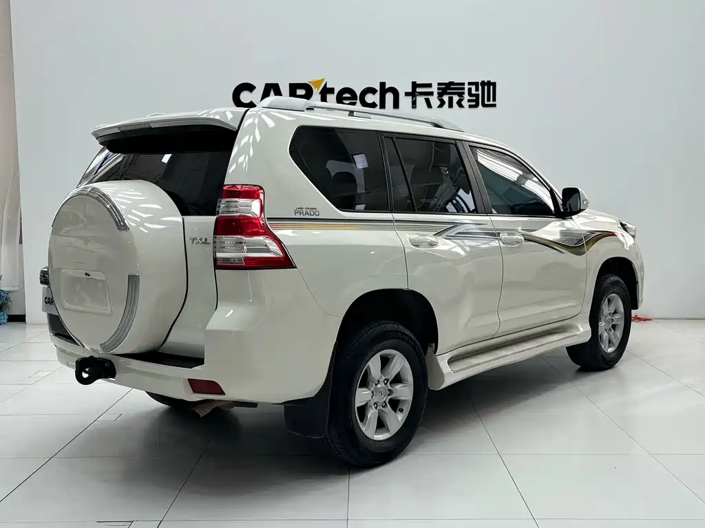 Toyota Prado 2015 — фото 13