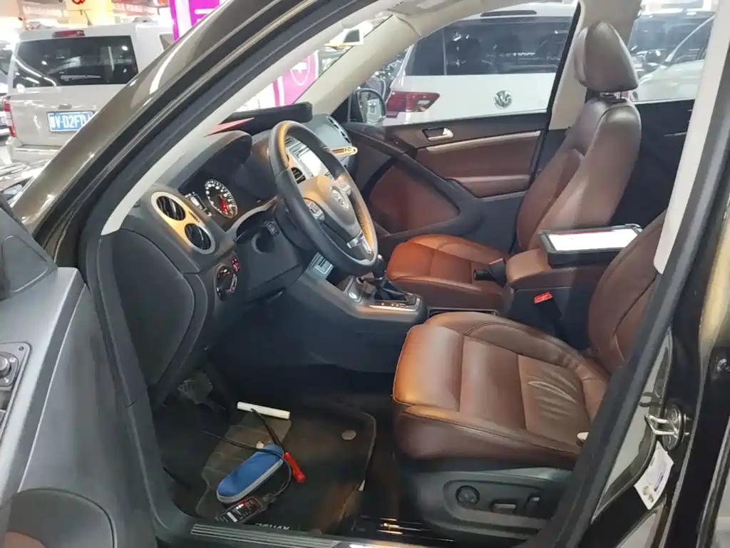 Volkswagen Tiguan 2015 — фото 15
