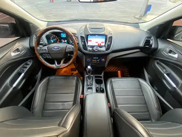 Ford Kuga 2017