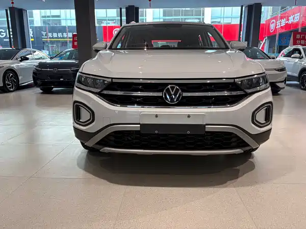 Volkswagen T-Roc 2024