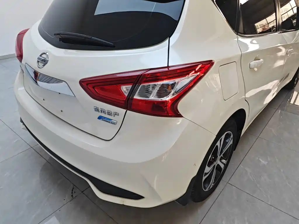 Nissan Tiida 2019 — фото 8