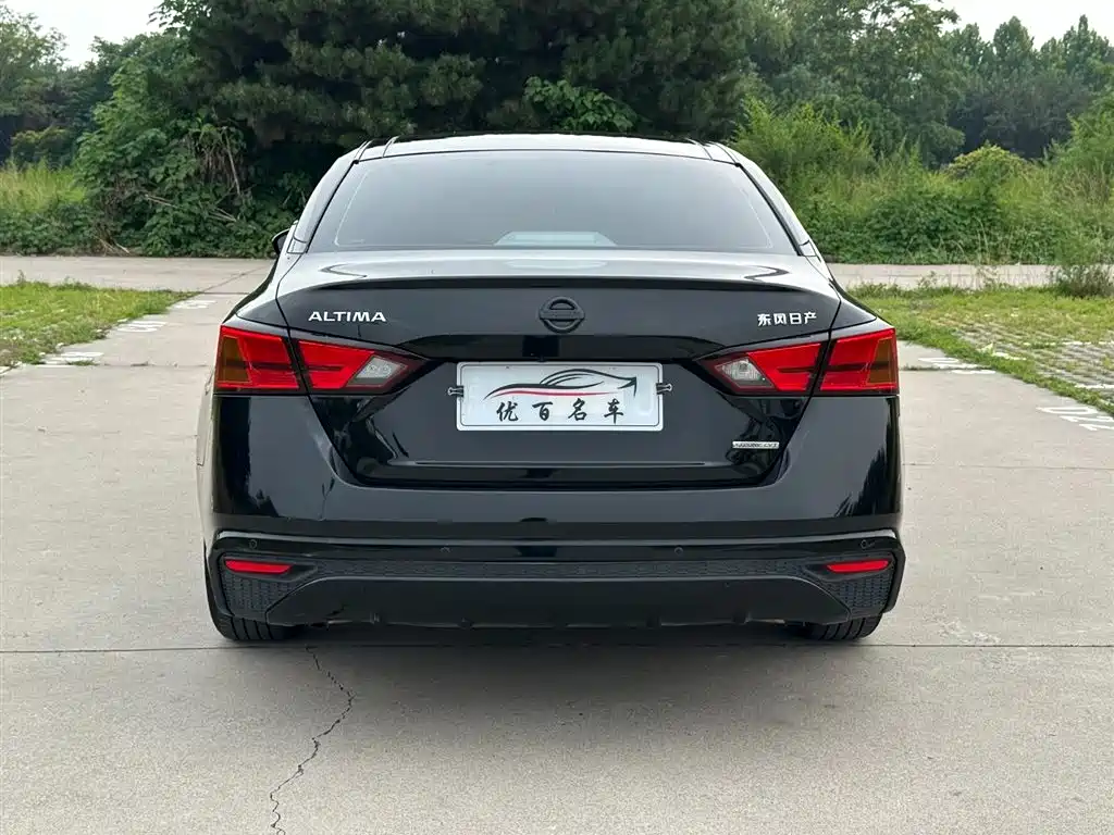 Nissan Teana 2021