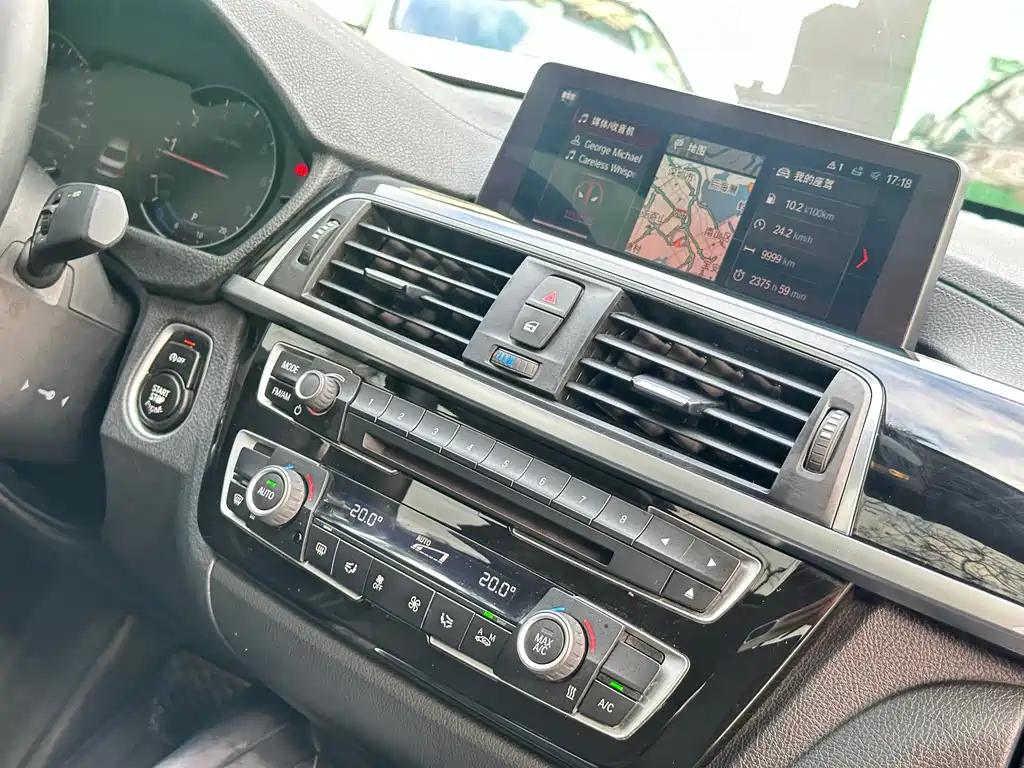 BMW 3 Series 2017 — фото 13