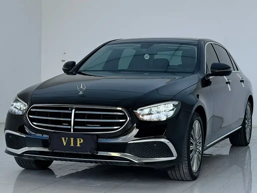 Mercedes-Benz E-Class 2023 — фото 3