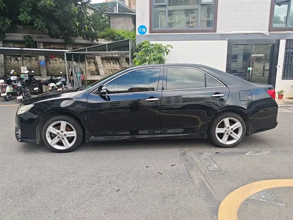 Toyota Camry 2012