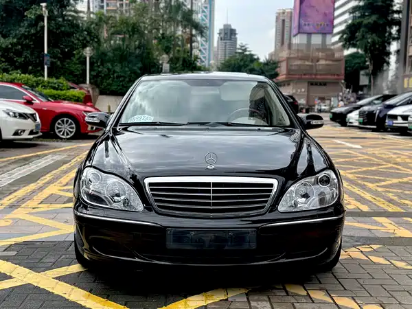 Mercedes-Benz S-Class 2005