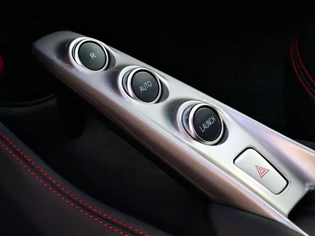 Ferrari F8 2021 — фото 12