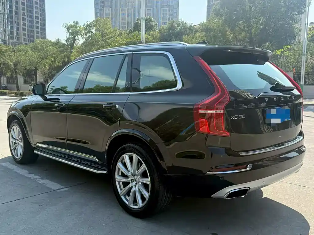 Volvo XC90 2019 — фото 6