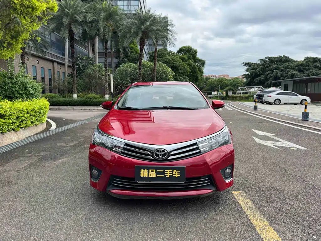 Toyota Corolla 2015 — фото 2