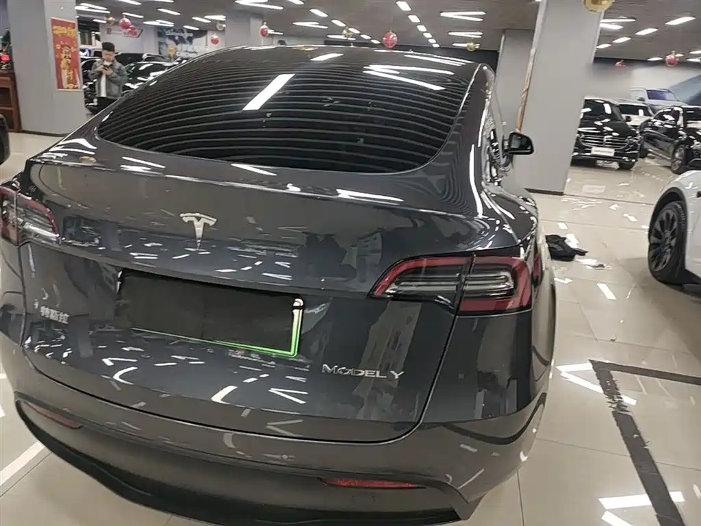 Tesla Model Y 2021 — фото 7