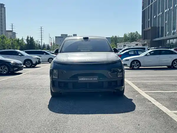 Li Auto L9 2025