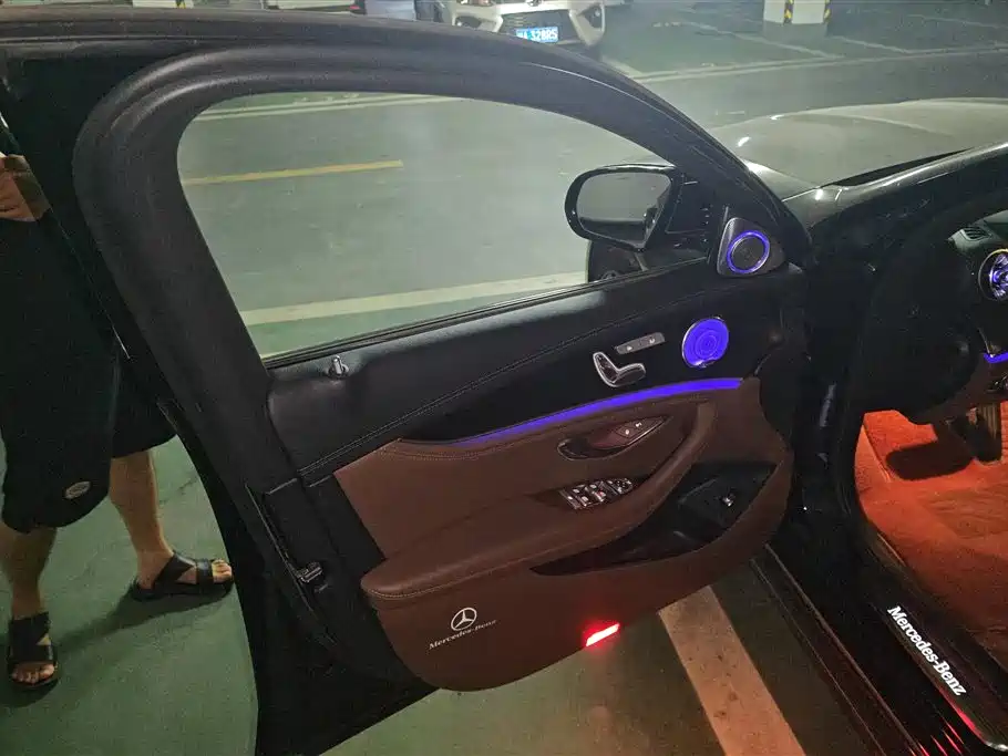 Mercedes-Benz E-Class 2021