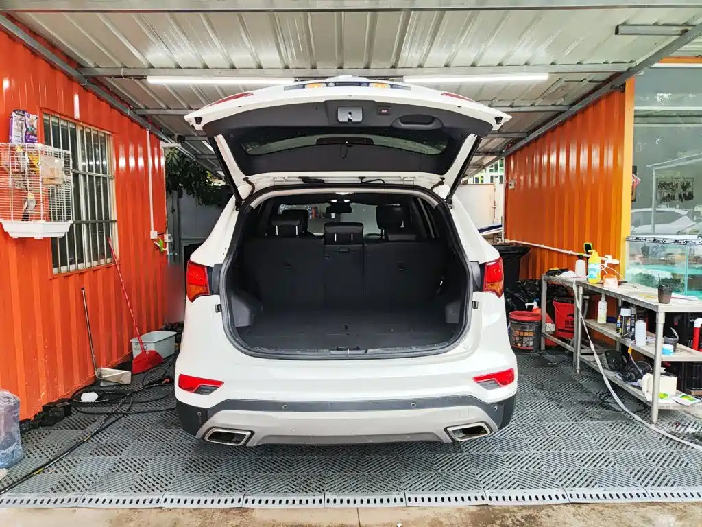 Hyundai Santa Fe 2018 — фото 15