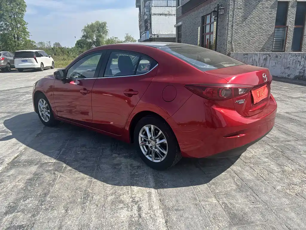 Mazda 3 Axela 2015 — фото 9