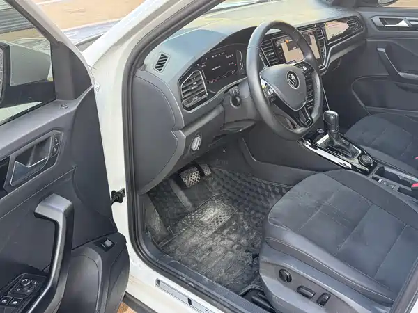 Volkswagen T-Roc 2021