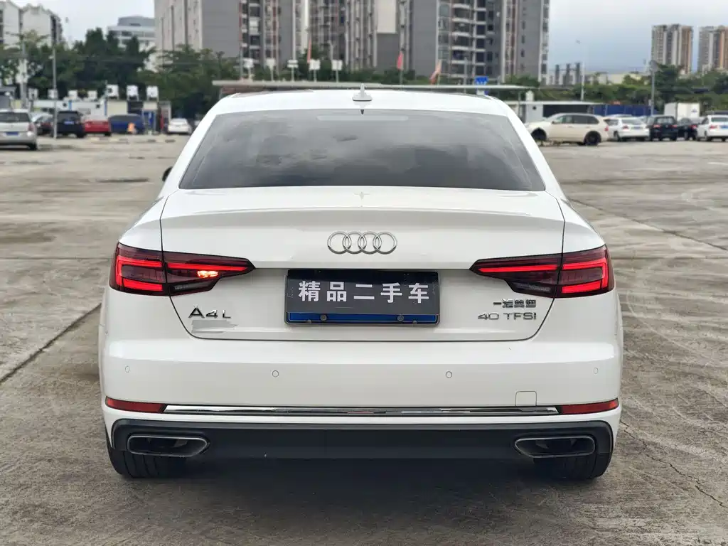 Audi A4L 2019 — фото 10