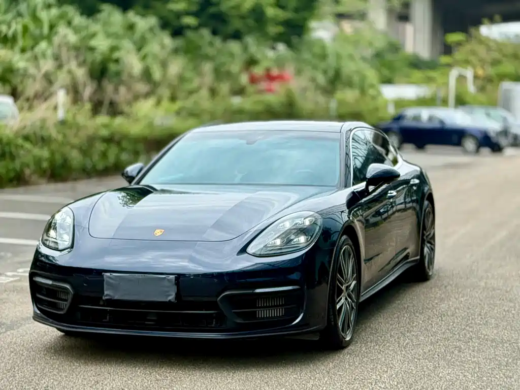 Porsche Panamera 2021 — фото 1