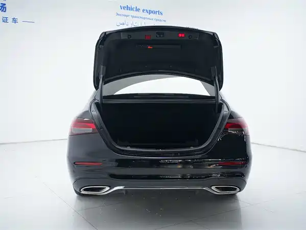 Mercedes-Benz E-Class 2021