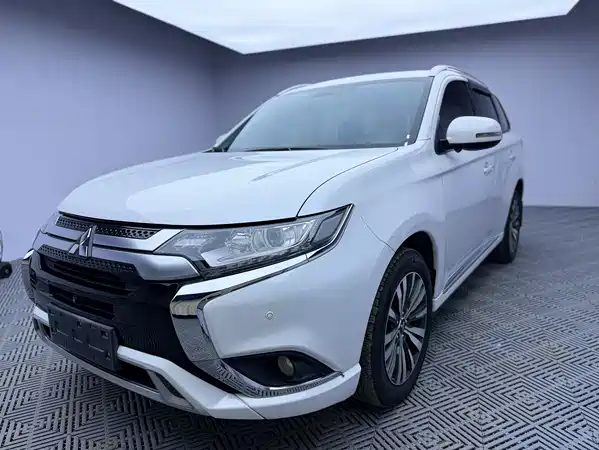 Mitsubishi Outlander 2022