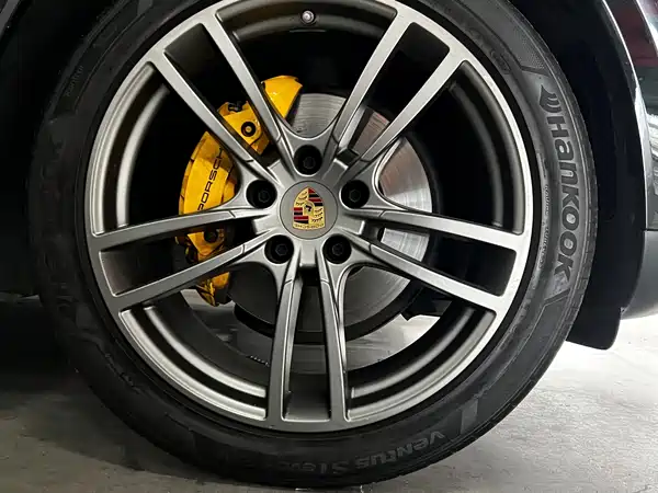 Porsche Cayenne 2023