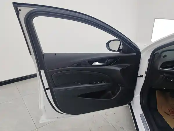 Buick Regal 2024