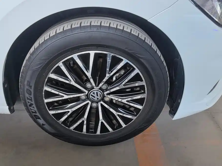Volkswagen Sagitar 2021