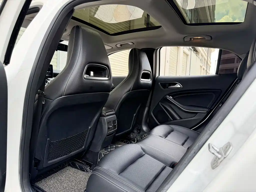 Mercedes-Benz GLA 2017 — фото 17