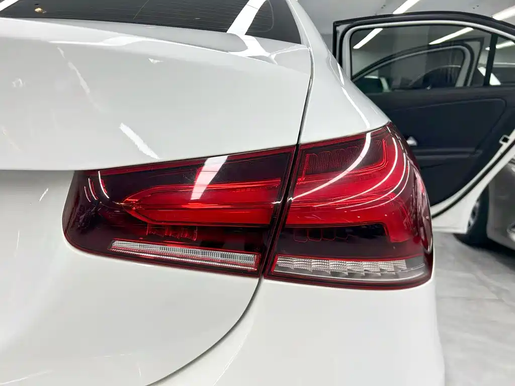 Mercedes-Benz A-Class 2019 — фото 21