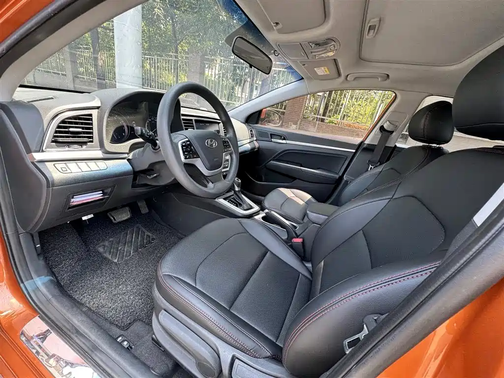 Hyundai Elantra 2016