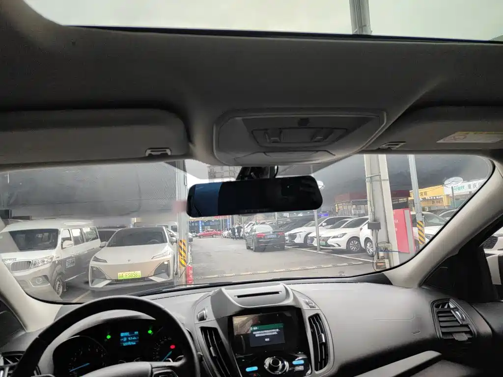 Ford Kuga 2017 — фото 14