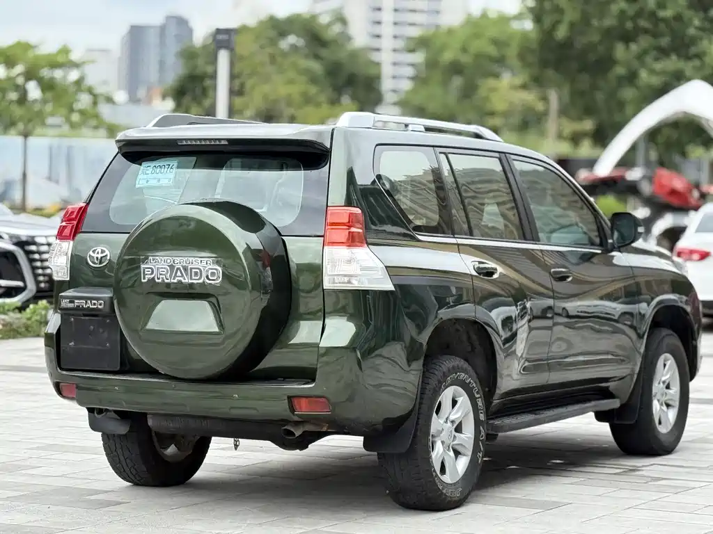 Toyota Prado 2014 — фото 3