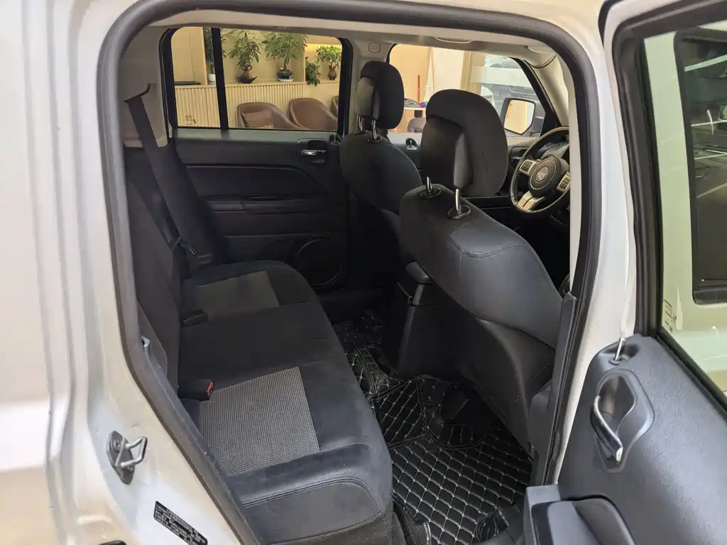 Jeep Patriot 2015 — фото 14