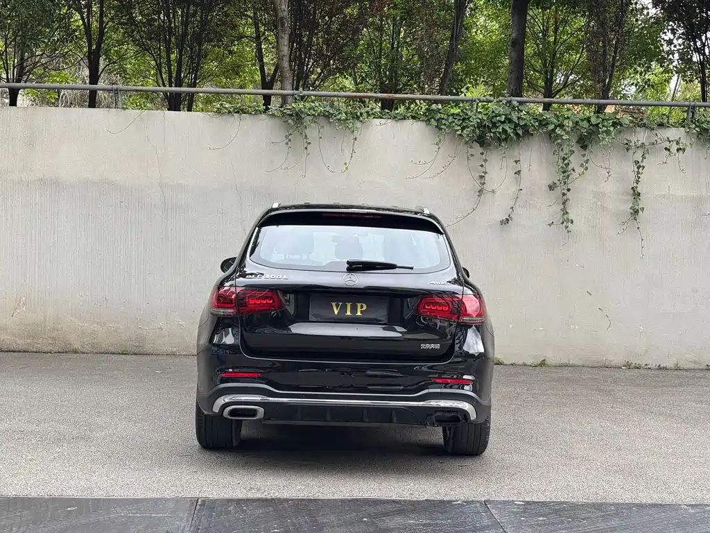 Mercedes-Benz GLC 2023