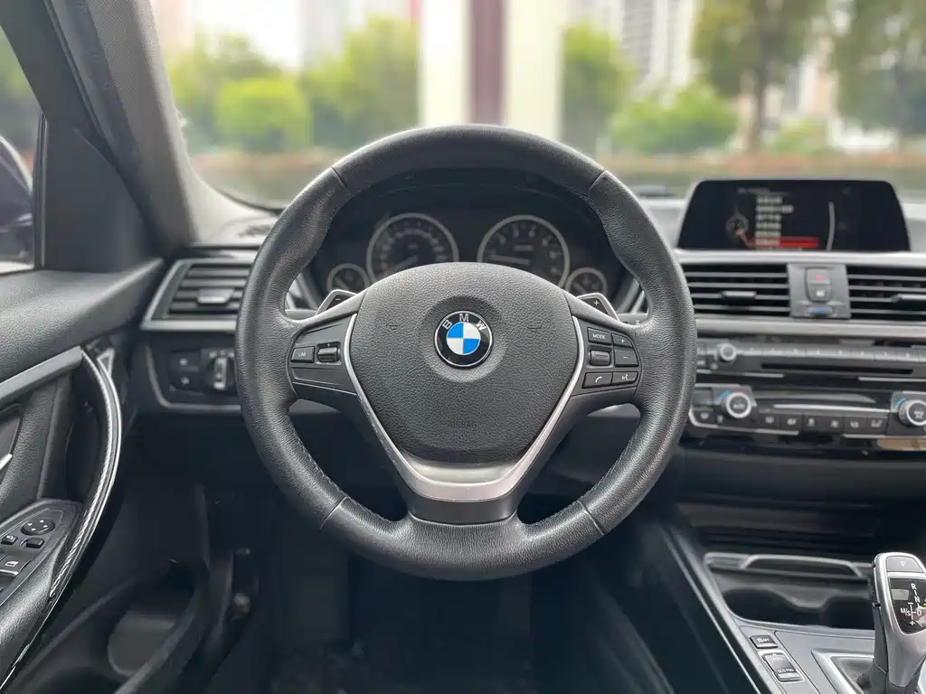 BMW 3 Series 2017