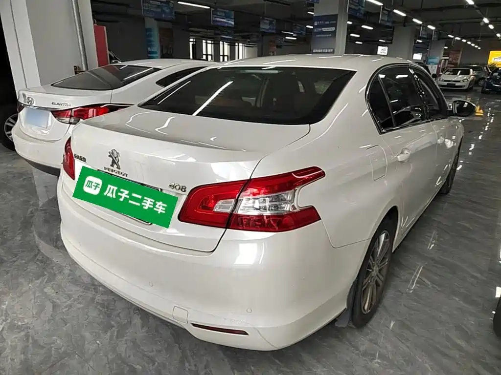 Peugeot 408 2016
