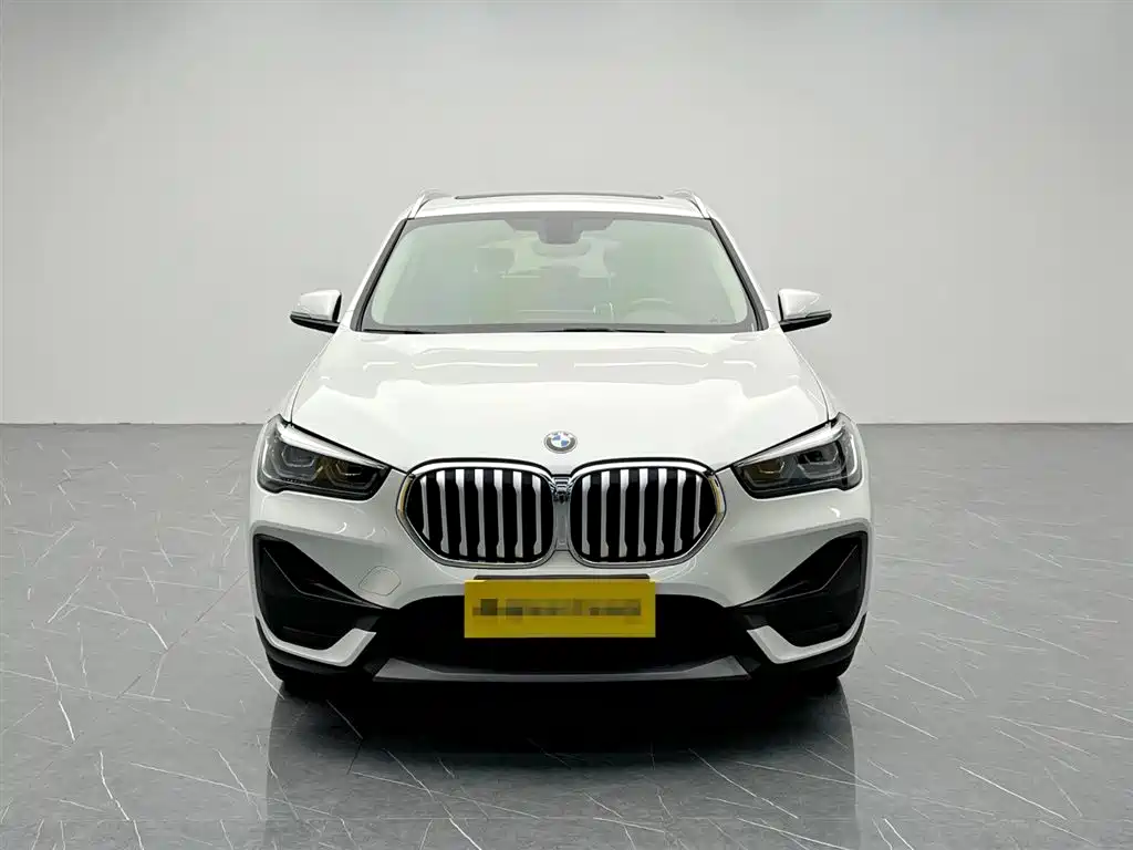 BMW X1 2022 — фото 2