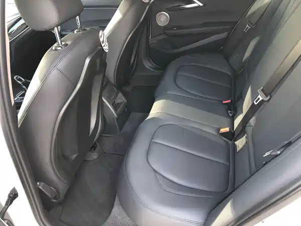 BMW 1 Series 2021