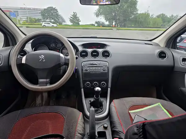 Peugeot 408 2013