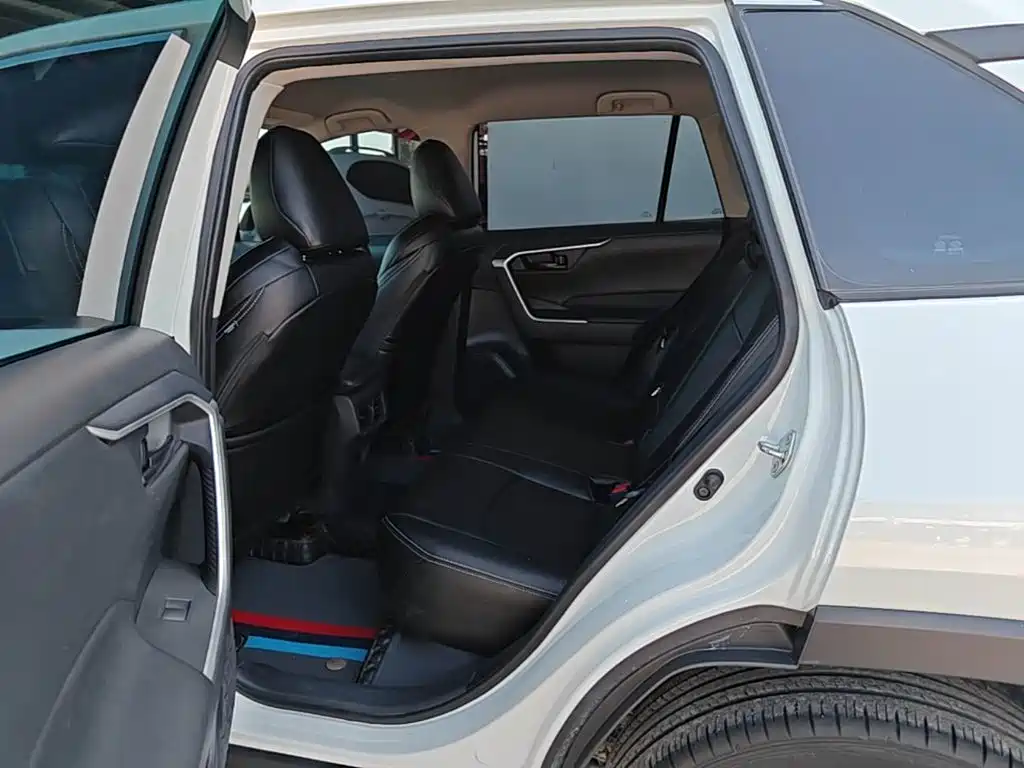 Toyota Wildlander 2022 — фото 17