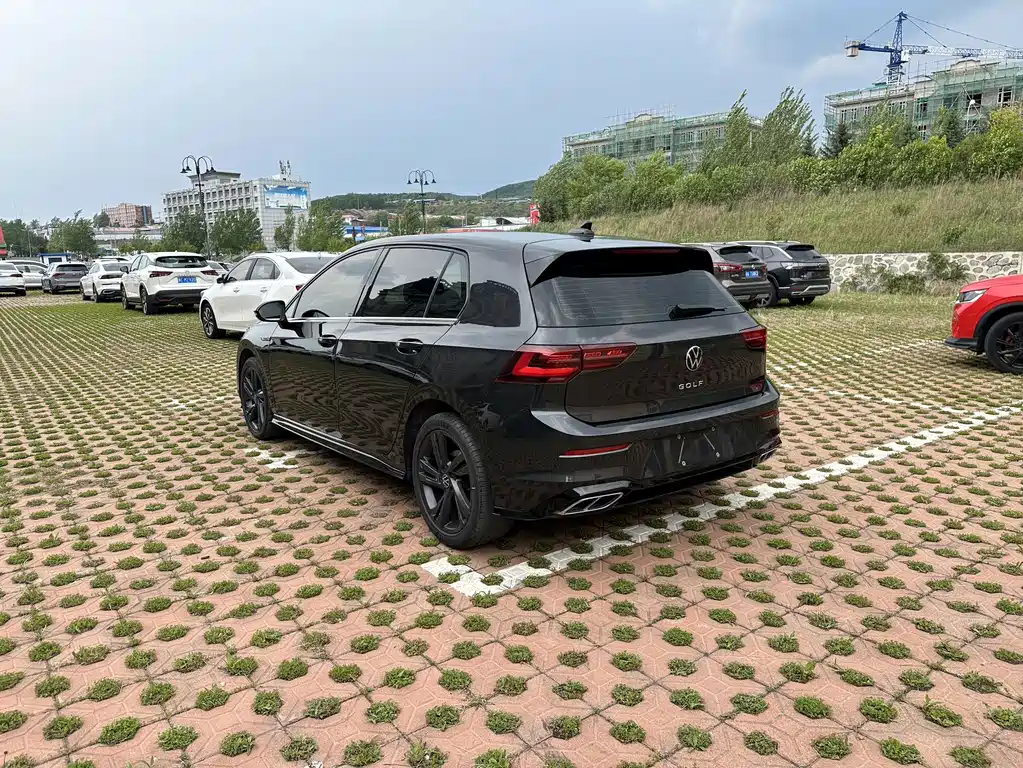 Volkswagen Golf 2022