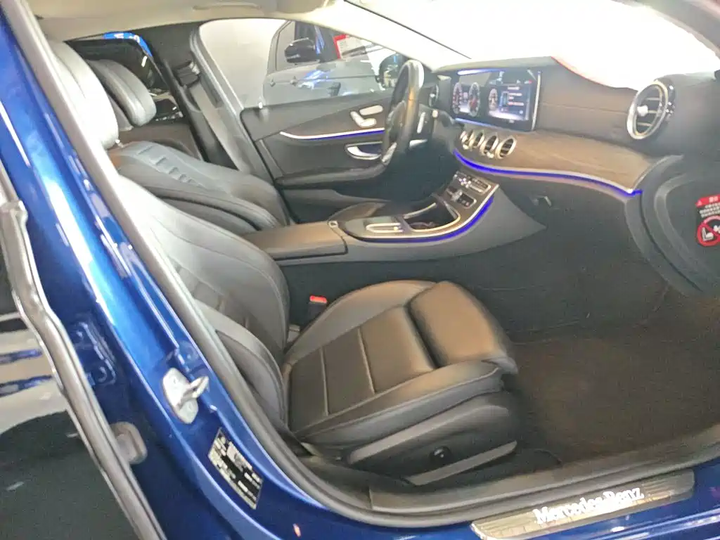 Mercedes-Benz E-Class 2020 — фото 25