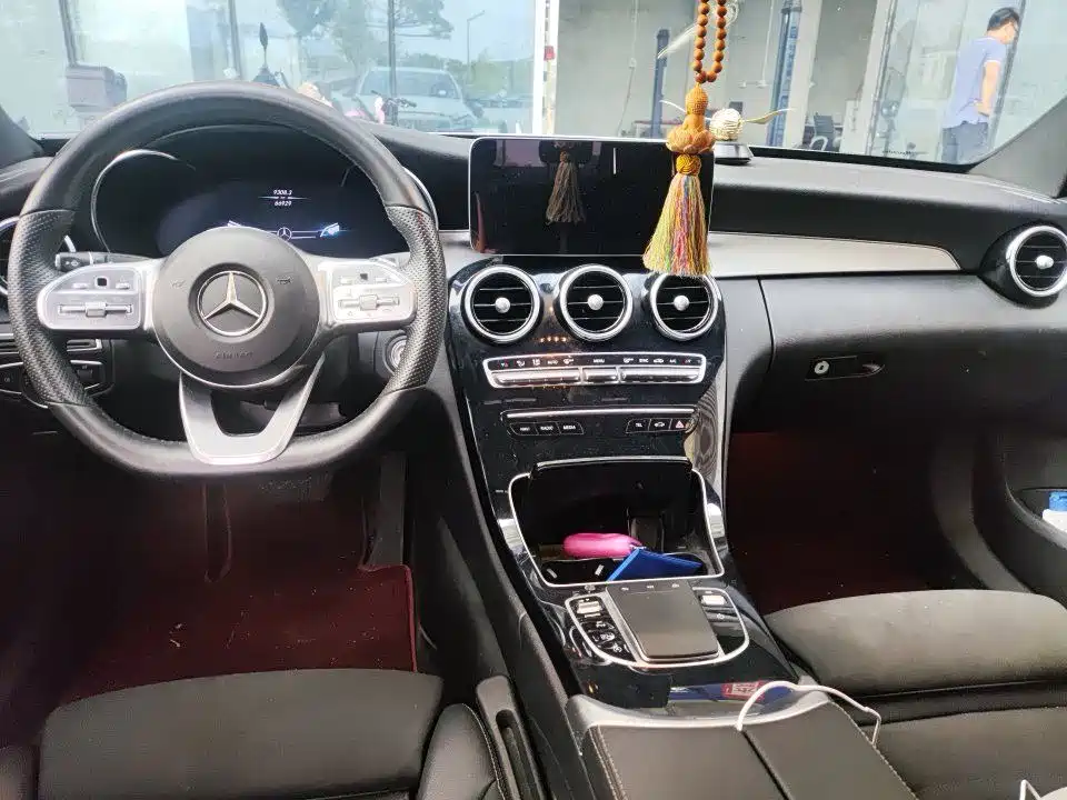 Mercedes-Benz C-Class 2020