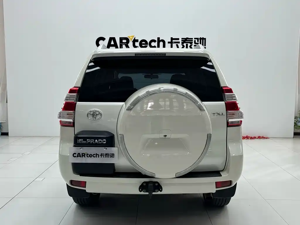 Toyota Prado 2015 — фото 14