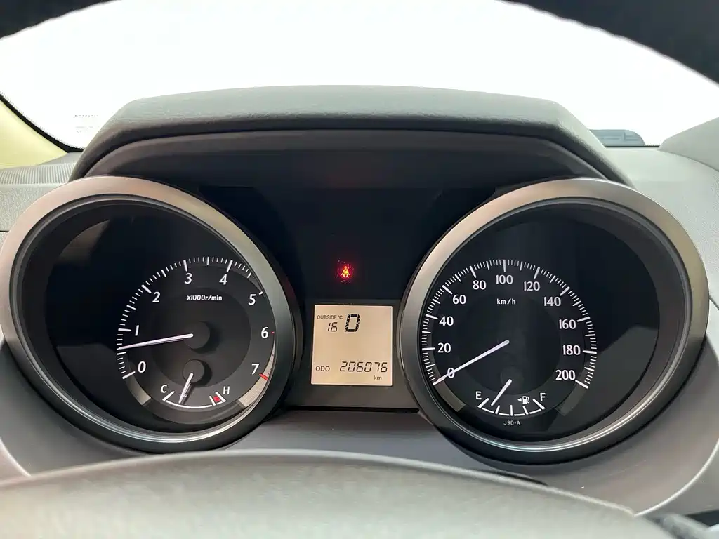 Toyota Prado 2015 — фото 6