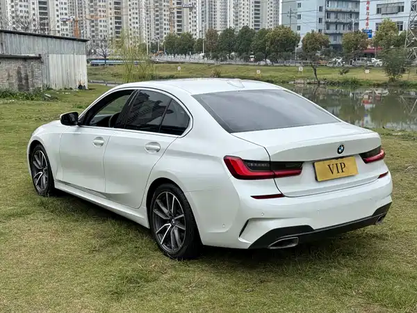 BMW 3 Series 2020