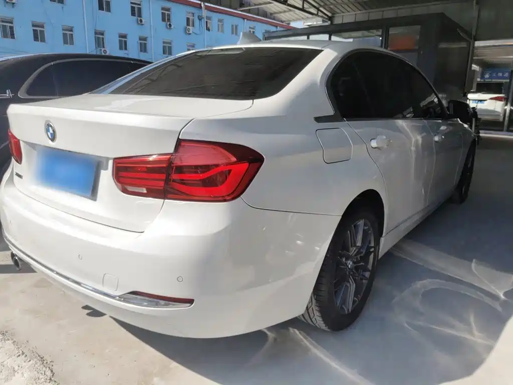 BMW 3 Series 2016